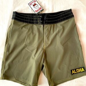 NWT Birdwell Stretchy Aloha Boardshorts Shorts 32